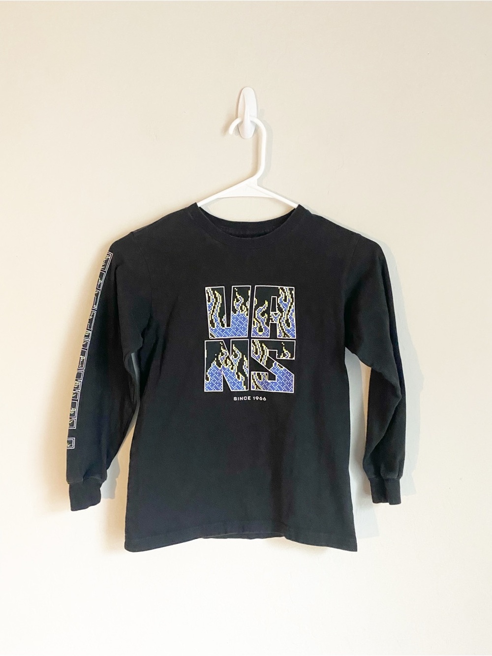 Vans Boys Digi Flames Long Sleeve T-Shirt Black Size 7/XL